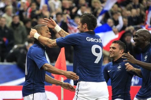 2011-11-11t220130z_01_chp11_rtridsp_3_soccer-friendly_reuters