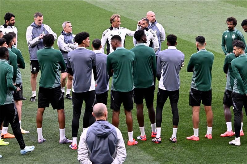 لاعبو المنتخب السعودي
