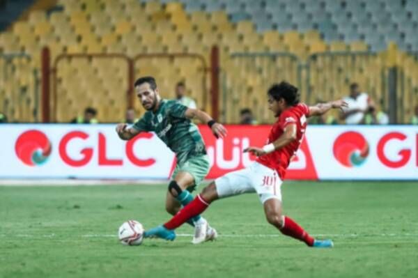 لقاء سابق بين الفريقين