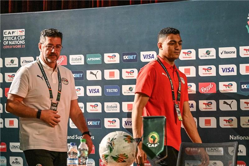 فيتوريا ومصطفى محمد