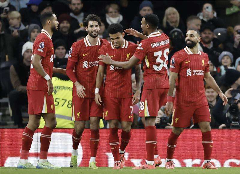 لاعبو ليفربول