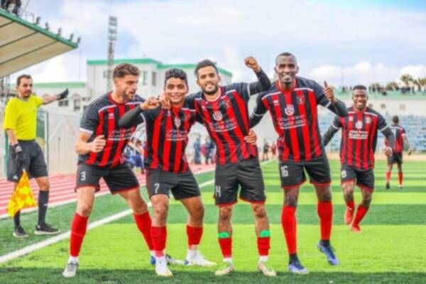 لاعبو الصقور