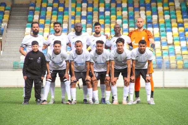 لاعبو التحدي