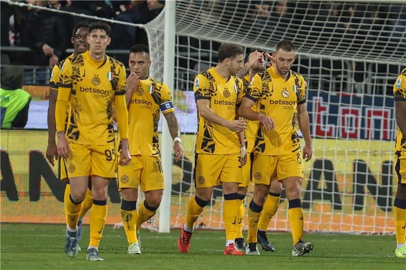 لاعبو إنتر ميلان