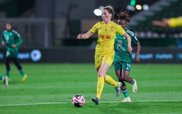 من لقاء الأهلي والقادسية