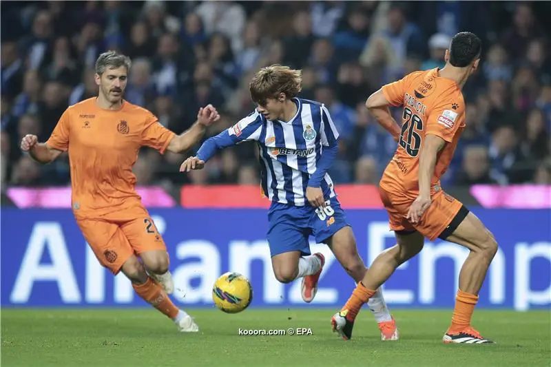 ?i=epa%2fsoccer%2f2024-12%2f2024-12-28%2f2024-12-28-11796406_epa