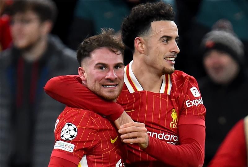 لاعبو ليفربول