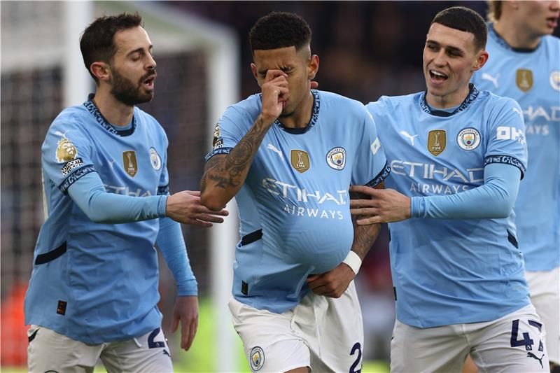 لاعبو مانشستر سيتي