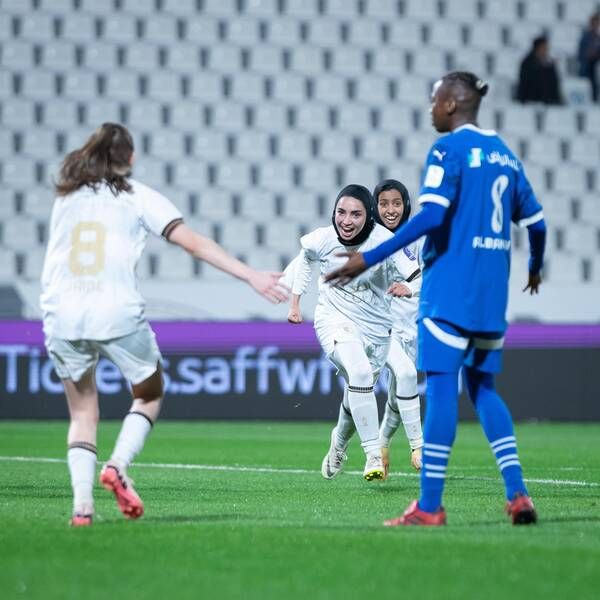 من لقاء الهلال والعلا