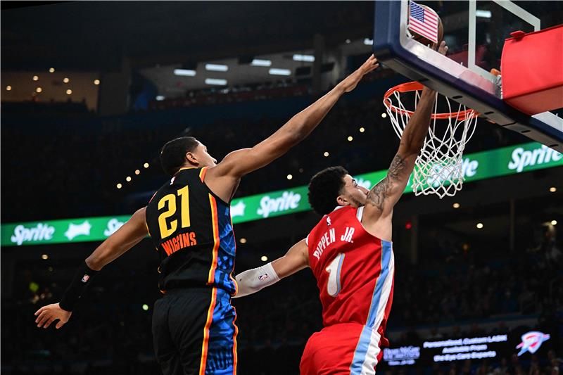 من مباراة مينيسوتا تيمبرولفز و سان أنطونيو سبيرز