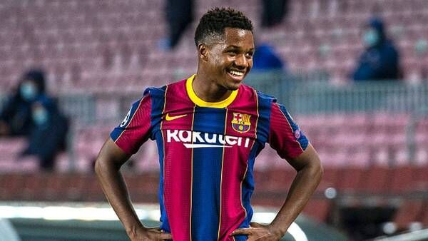 fc-barcelona-hansi-flick-abre-puerta-salida-ansu-fati