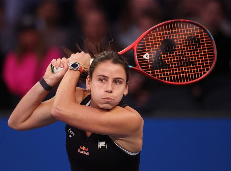 إيما نافارو