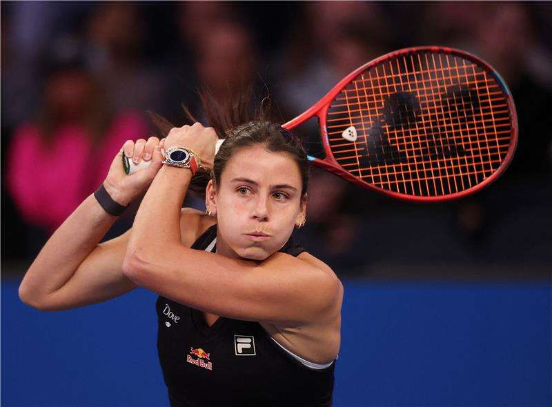 إيما نافارو