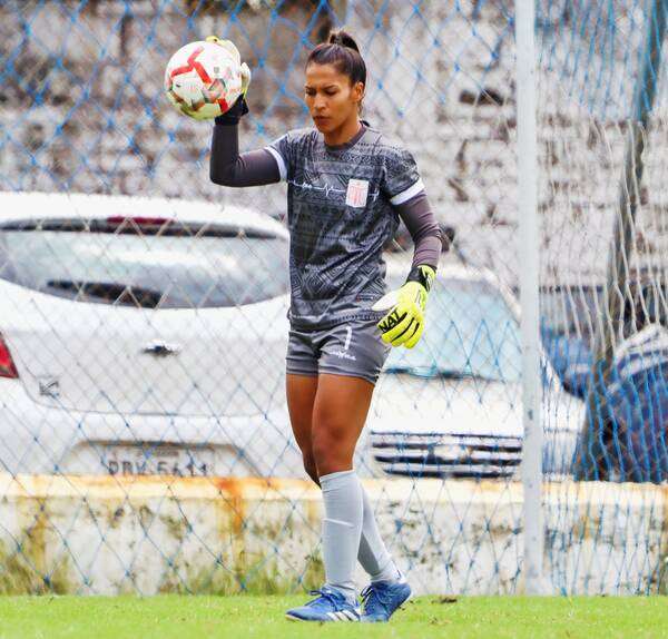 إيرين توبار