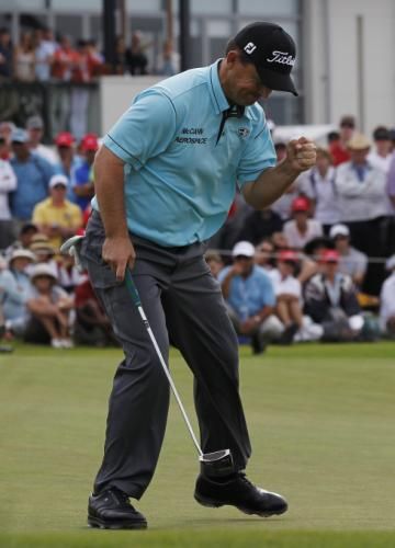 2011-11-13t063701z_01_dgm03_rtridsp_3_golf-australia_reuters