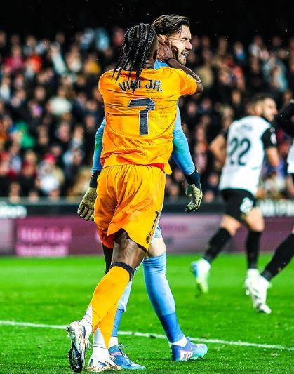 من المباراة