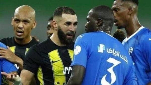 من لقاء سابق بين الهلال والاتحاد