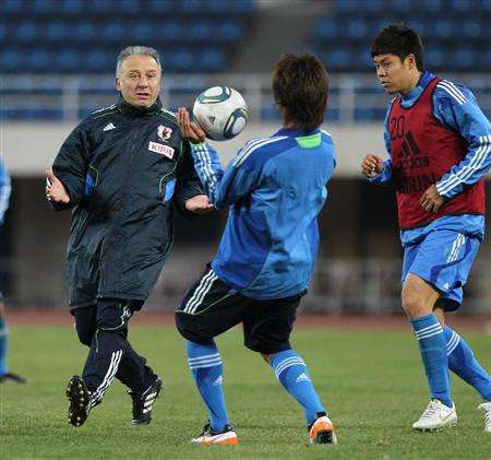 زاكيروني في تدريب اليوم والذي سيكون الأخير قبل السفر إلى كوريا الشمالية