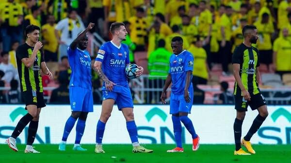 من كلاسيكو سابق بين الهلال والاتحاد