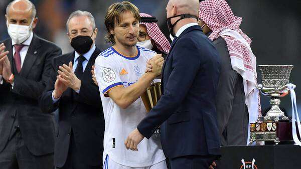 من تتويج الريال