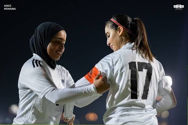 لاعبات أبوظبي