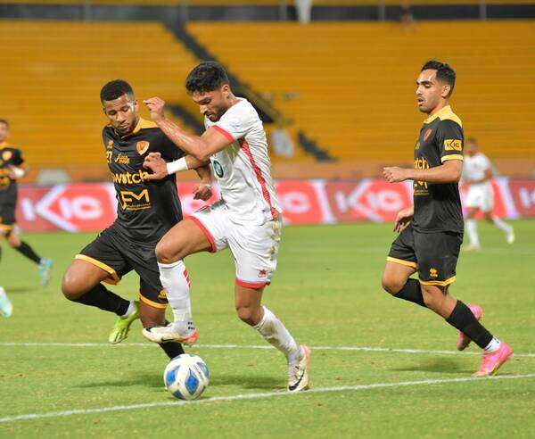 لقاء سابق بين الفريقين