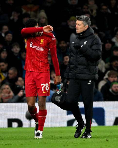 لحظة خروج كونساه