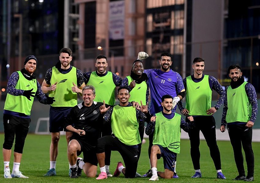 لاعبو الشباب