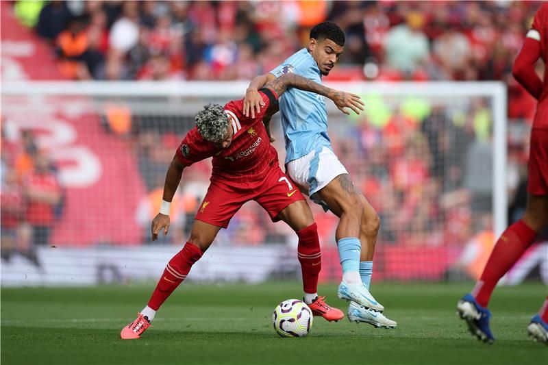 لقاء سابق بين الفريقين