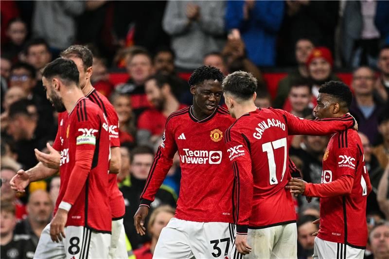 لاعبو مانشستر يونايتد