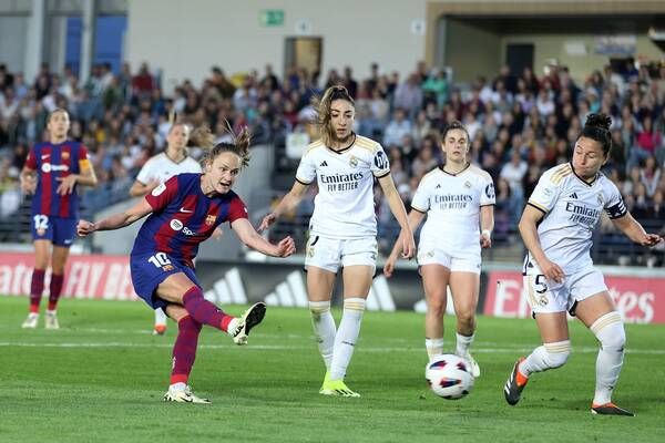 برشلونة وريال مدريد للسيدات