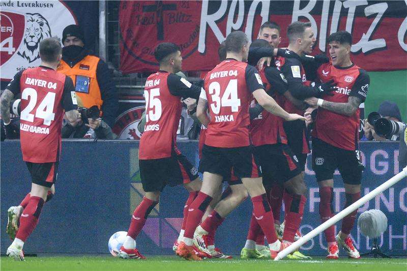 فرحة لاعبي ليفركوزن