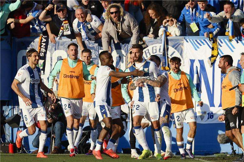 لاعبو ليجانيس