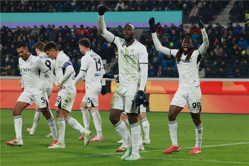 لاعبو نابولي