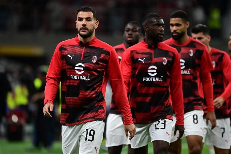 لاعبو ميلان