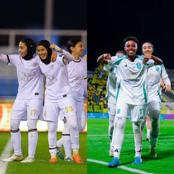 لاعبات الأهلي والعلا