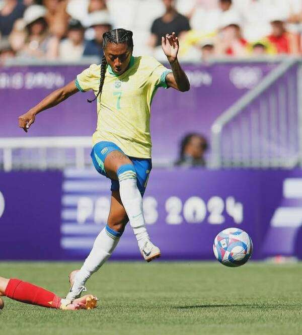 كيرولين نيكولي