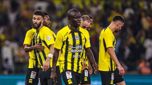 لاعبو اتحاد جدة