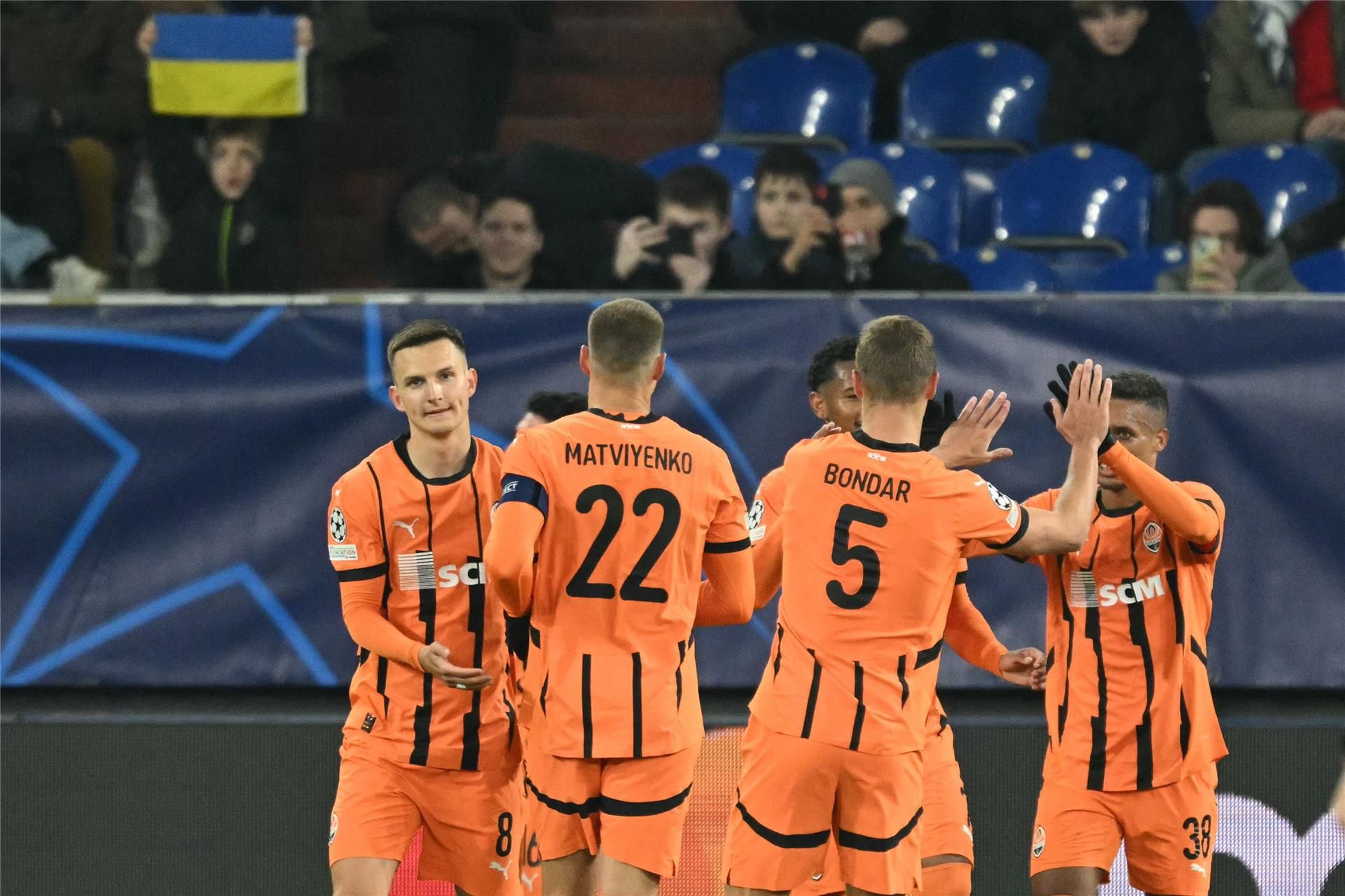 لاعبو شاختار دونتيسك