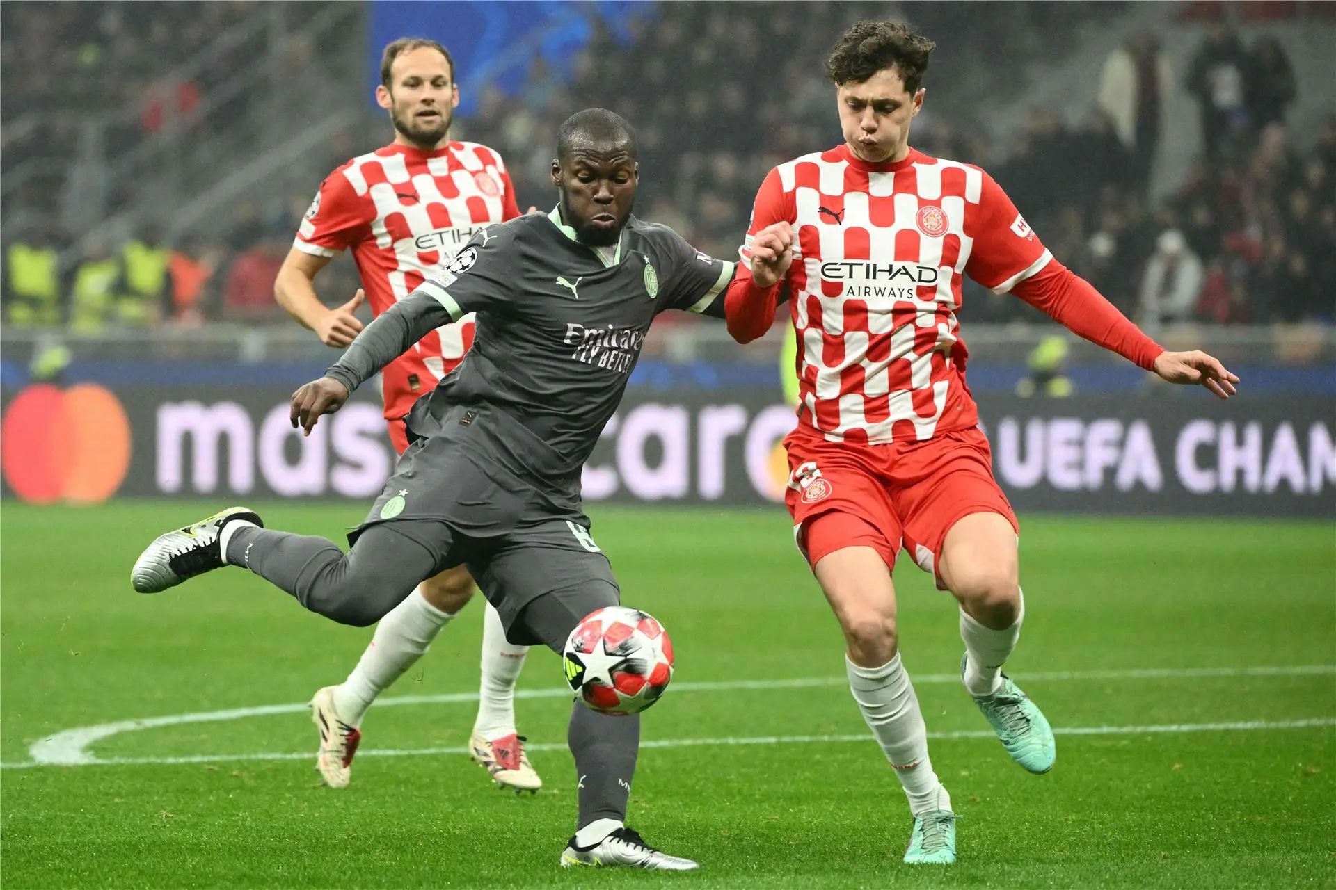 ?i=albums%2fmatches%2f2451828%2f20250122-afp_36vh44h_afp