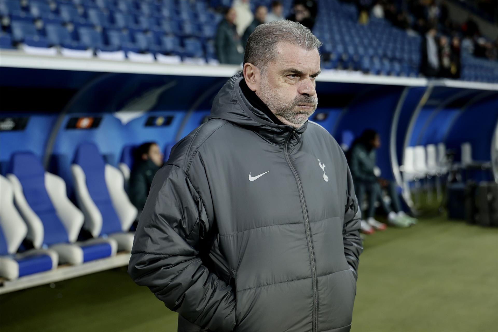 أنجي بوستيكوجلو