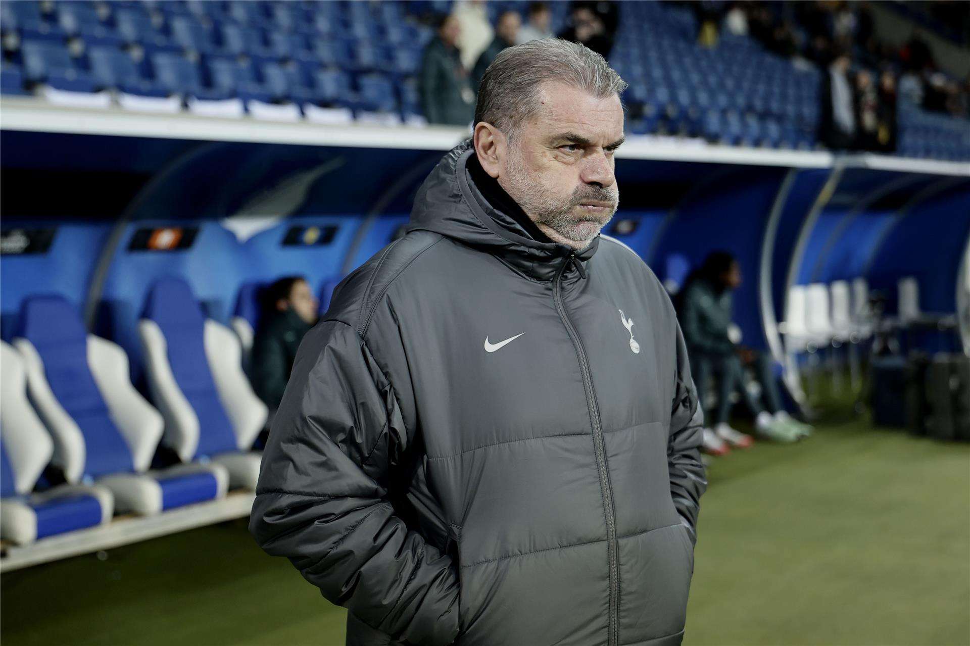 أنجي بوستيكوجلو