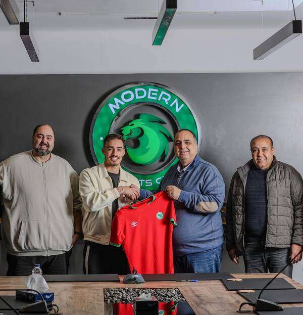 من تقديم اللاعب