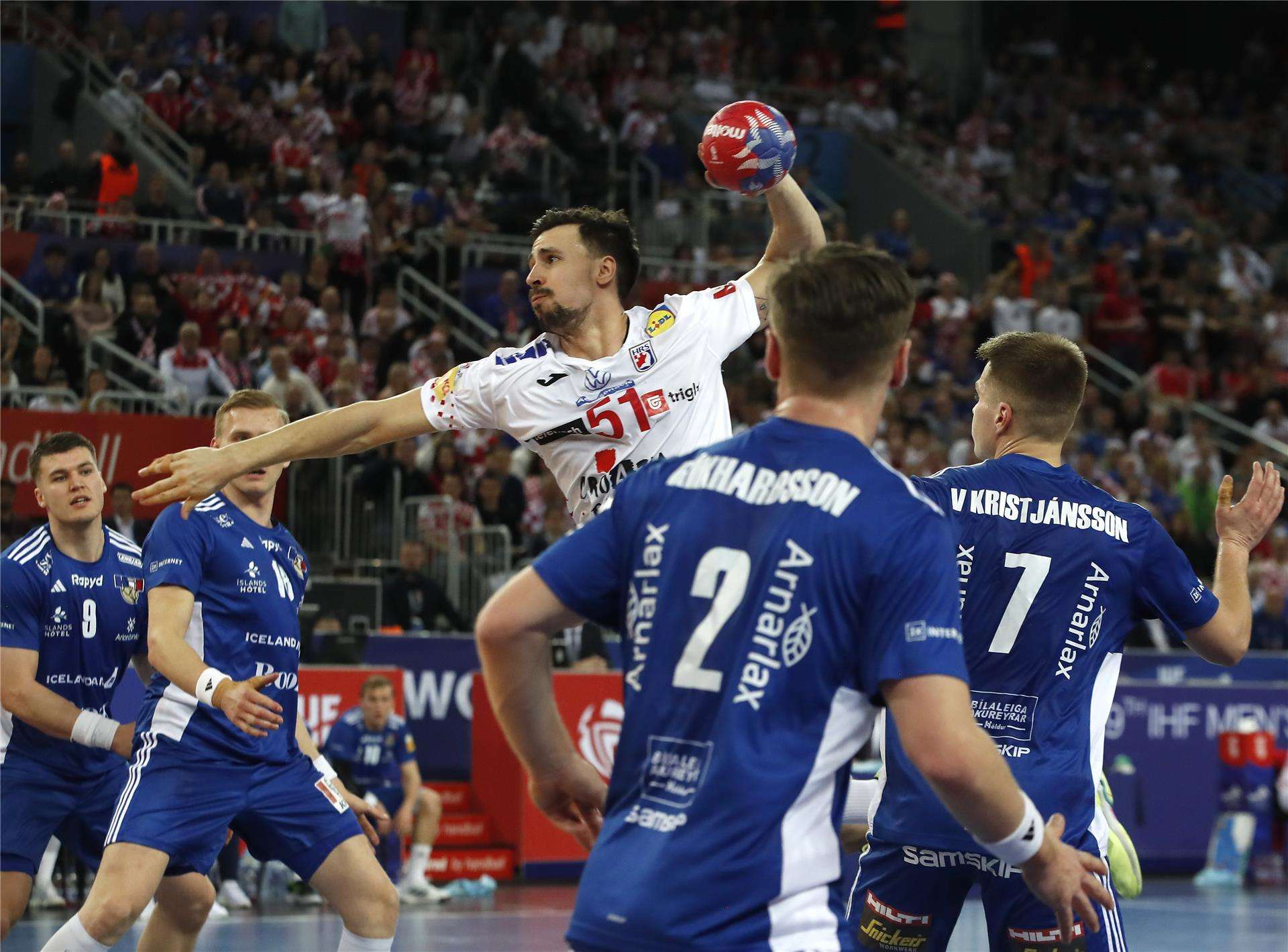 من المباراة