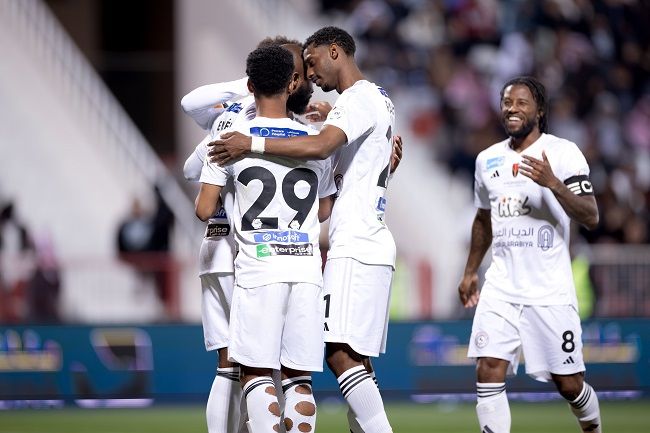 لاعبو الاتفاق