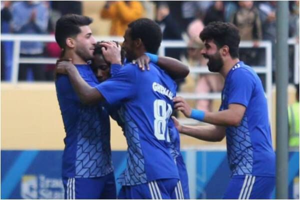 لاعبو النجف