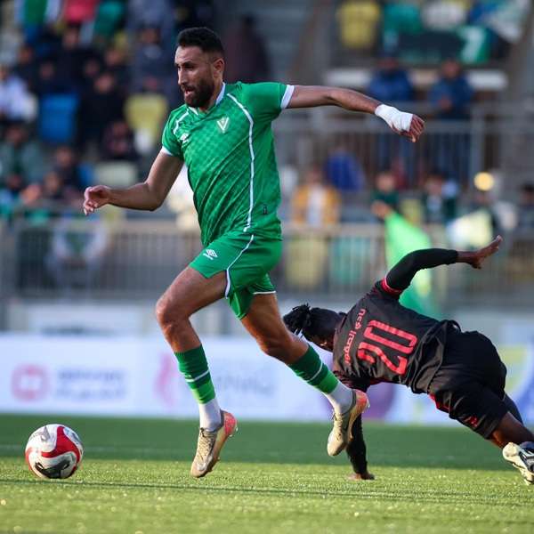 من لقاء النصر والصقور