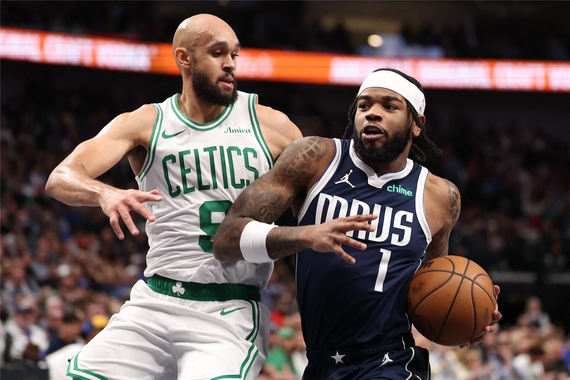 من مباراة بوسطن سلتيكس و دالاس مافريكس