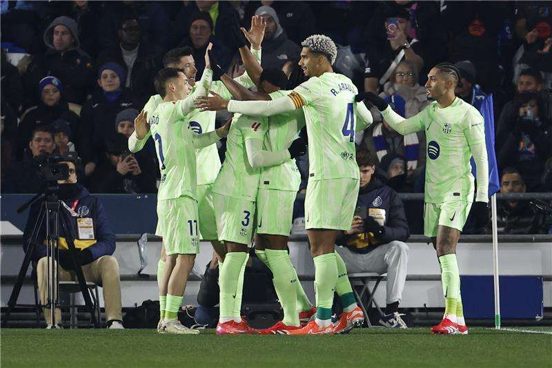 لاعبو برشلونة