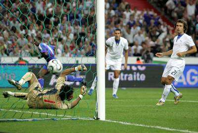 الفرنسي جوفو يسجل في مرمى ايطاليا